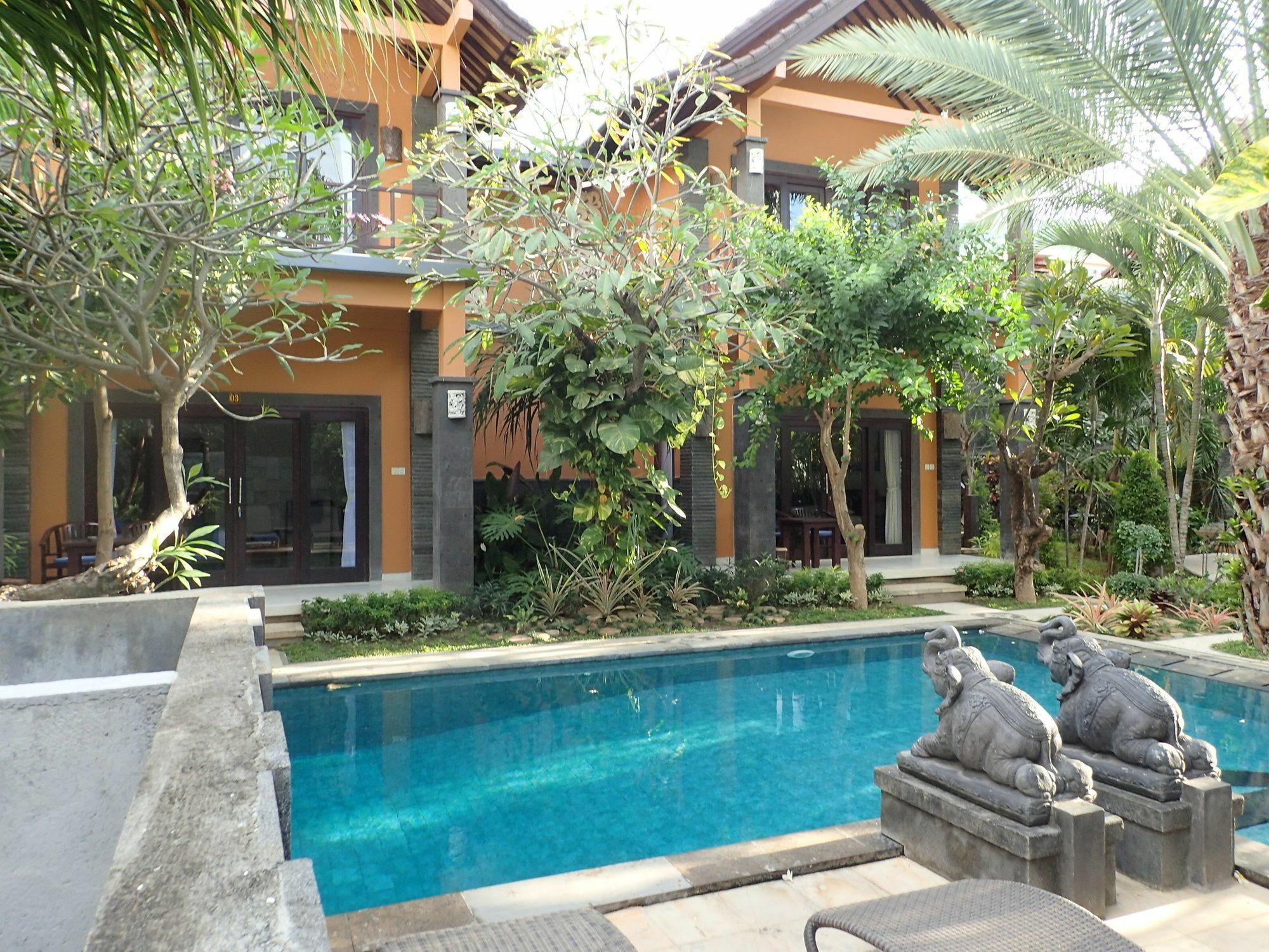 אמד Alami Resort, Restaurant And Dive Center מראה חיצוני תמונה