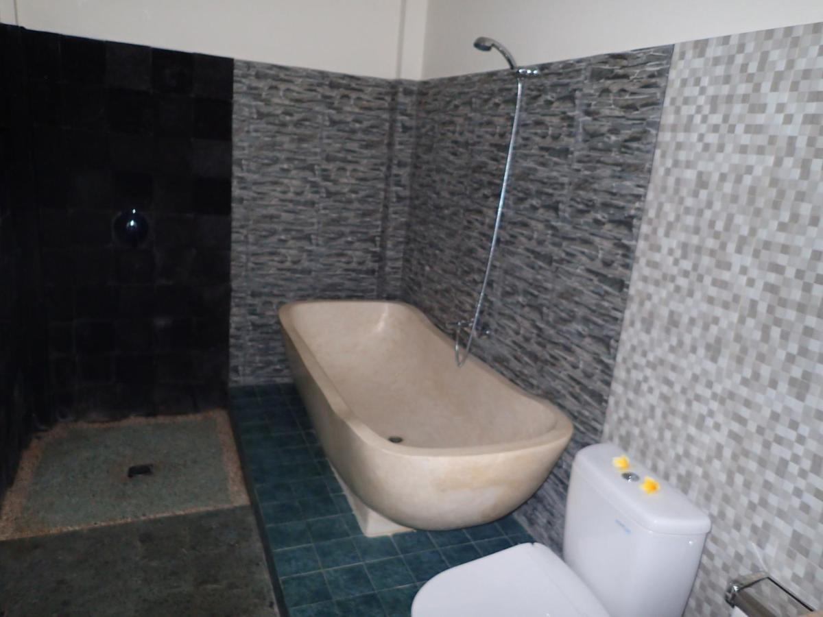 אמד Alami Resort, Restaurant And Dive Center מראה חיצוני תמונה